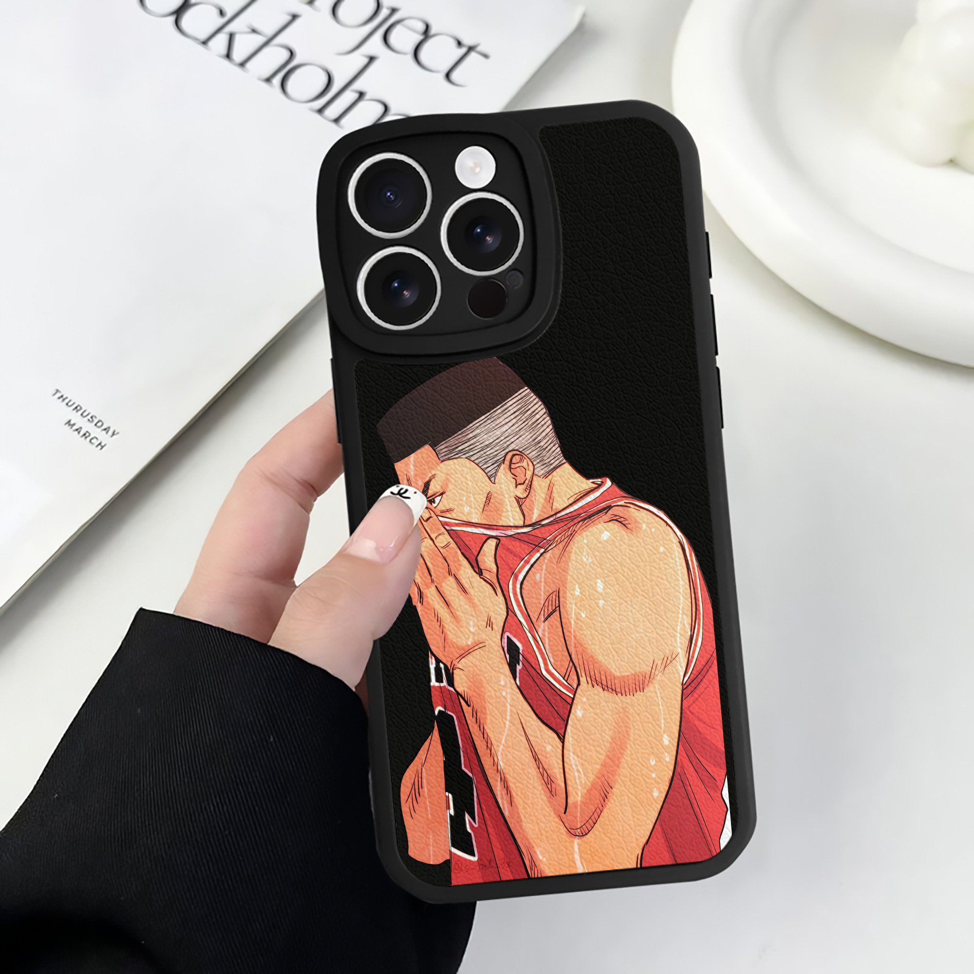（画像用） SLAM DUNK／スラムダンク 【iPhone 16シリーズ対応】シリコンスマホケース（レザー調） 材質：シリコン